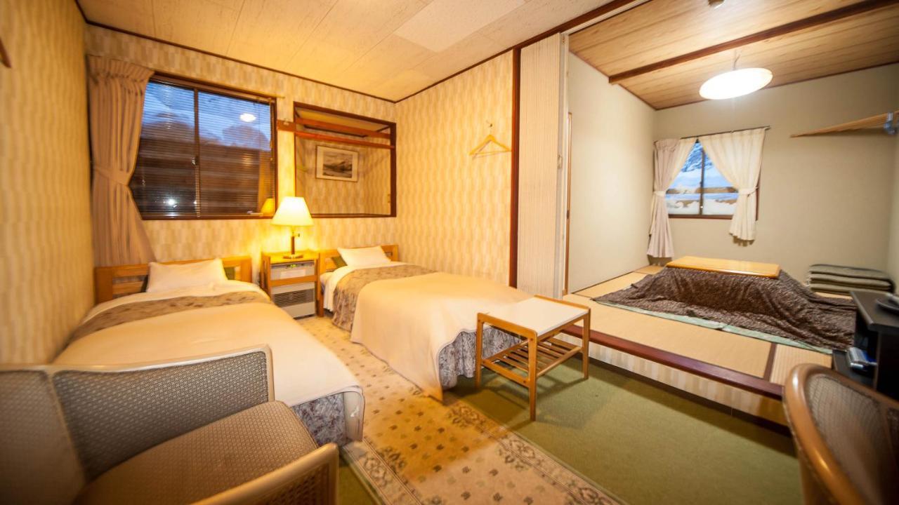 Country Inn Canadian House Myoko Exterior photo